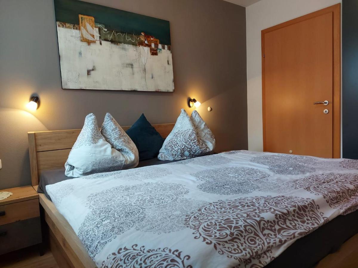 Appartement Alexandra นอยเคียร์เชน อัม โกรสเวเนดิเกอร์ ภายนอก รูปภาพ