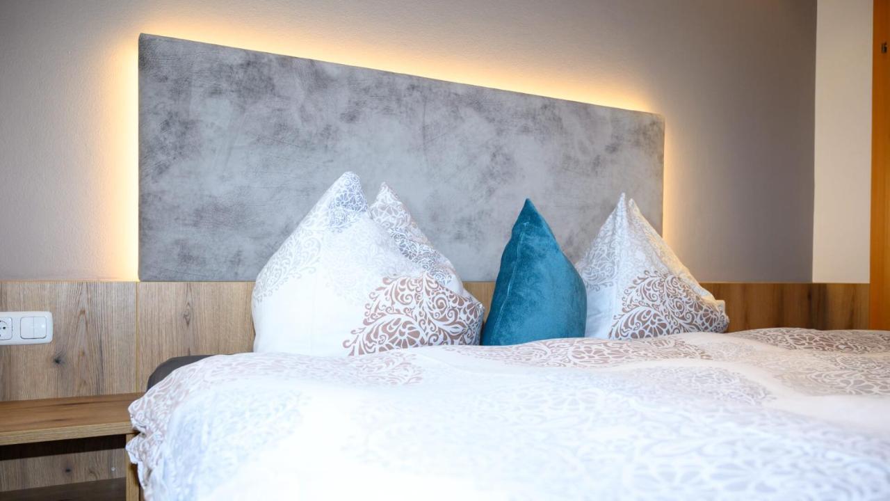 Appartement Alexandra นอยเคียร์เชน อัม โกรสเวเนดิเกอร์ ภายนอก รูปภาพ
